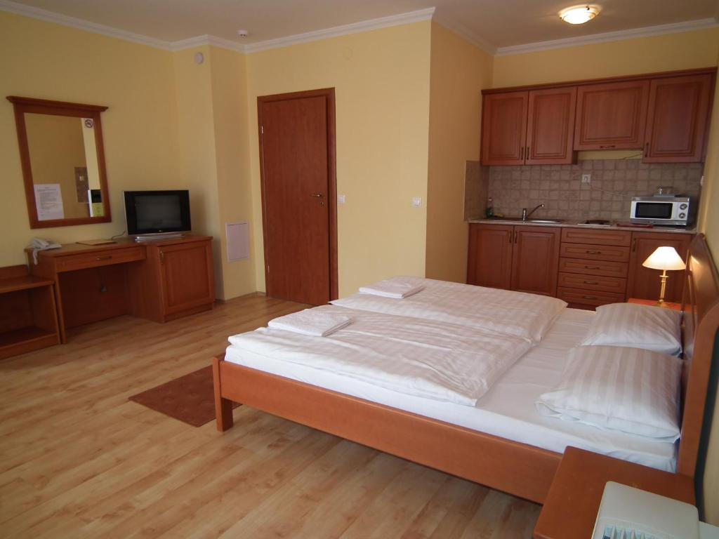 Hotel Jarja Hajdúszoboszló Zimmer foto